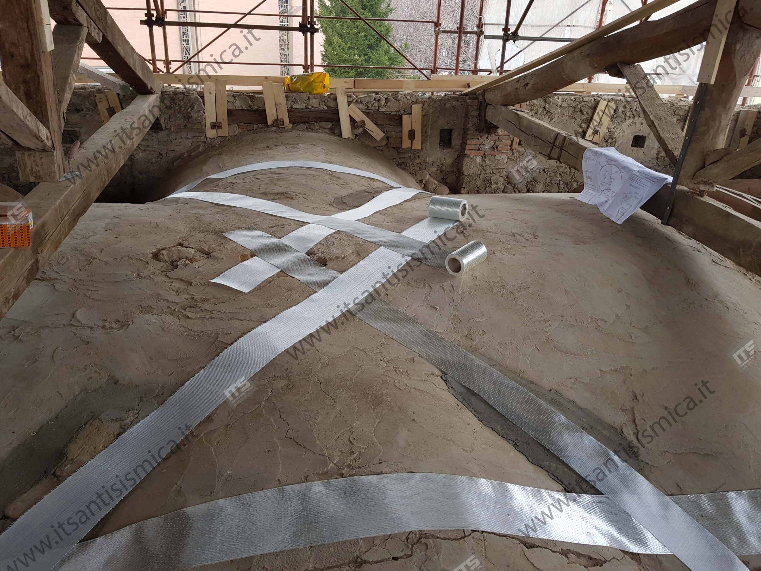 Consolidamento delle volte della chiesa e dell'oratorio di Agliana (PT) — fotografia di cantiere 7